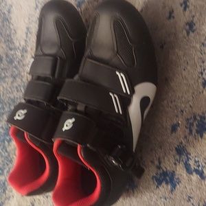 Peloton spin BikCycling shoes